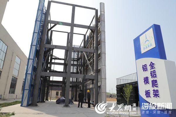 最新建筑施工电梯，技术革新与建筑行业的协同进步