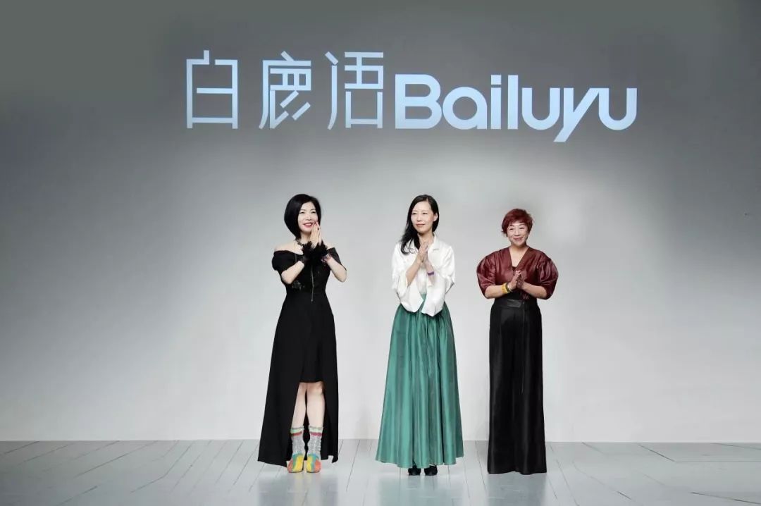 时婳最新更新，时尚潮流的新篇章